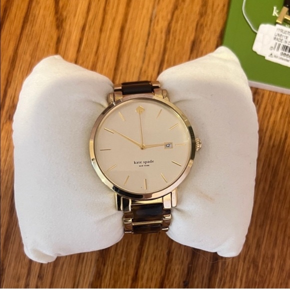 Kate Spade Gold and Black Woman's Timepiece - Picture 1 of 7